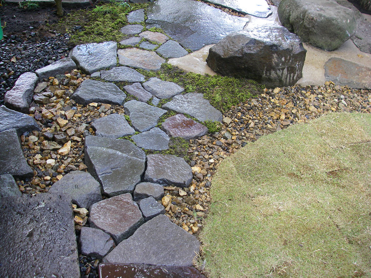 寒風石のあられこぼし